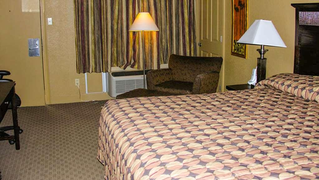 Fortune Inn & Suites Newport Quarto foto